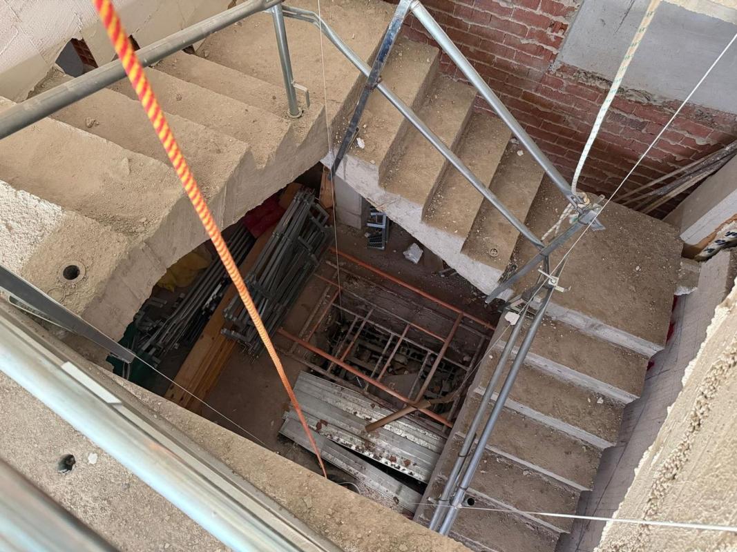 Edificio de 400m2 en venta en Benidorm photo 2