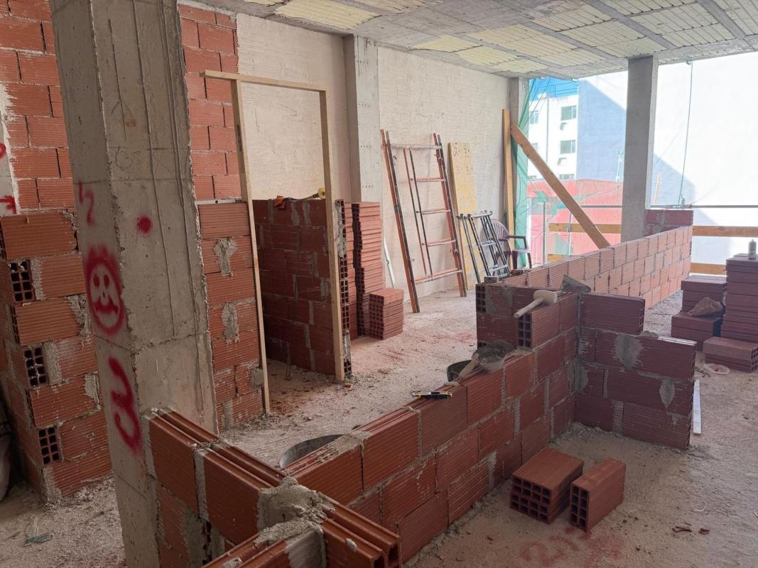 Edificio de 400m2 en venta en Benidorm photo 5