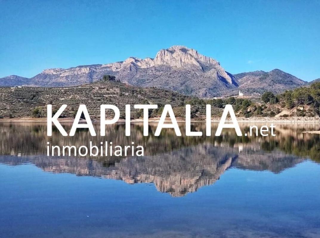 Propiedades en venta y alquiler en España photo 1