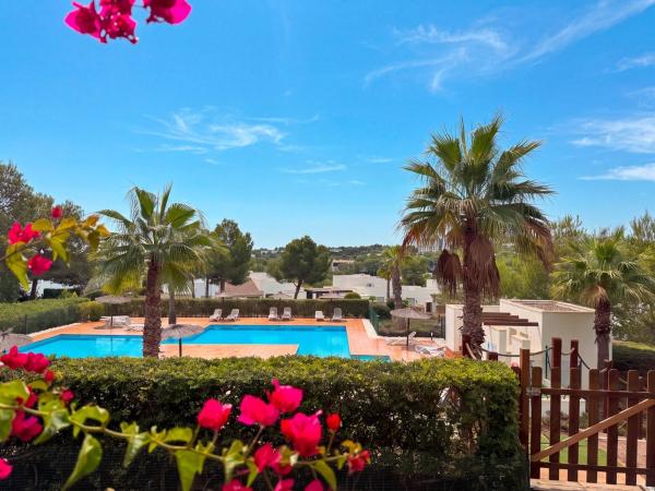 Продажа квартиры на Piso en Avenida de las Colinas, 10, Las Colinas Golf, Orihuela, Ориуэла
 photo 2