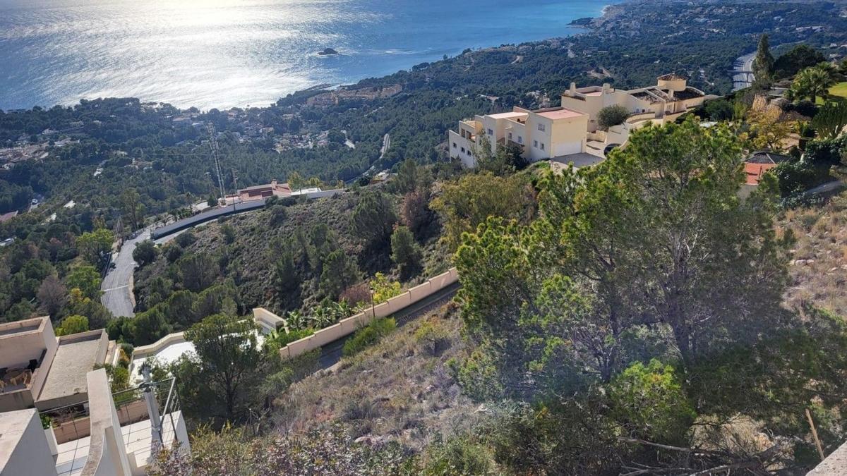 Terreno en venta en Altea, Alicante photo 2