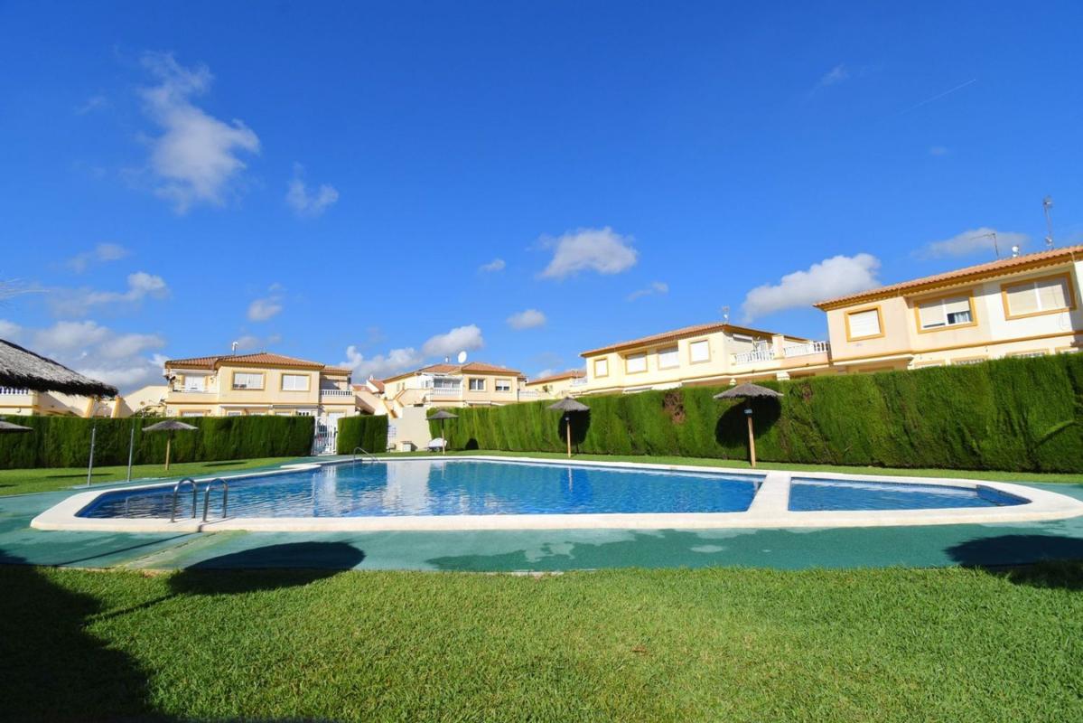 Venta de piso en Piso en Playa Flamenca, Orihuela, Orihuela
photo 3