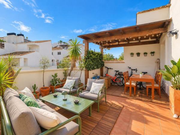 Продажа квартиры на Piso en Camino Vell de Gandia a Dénia, Devesses - Monte Pego, Denia, Дения
thumbnail 3