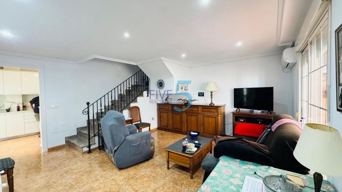 Продажа отдельного шале в Casa o chalet en Benijofar, Бенихофар photo 1