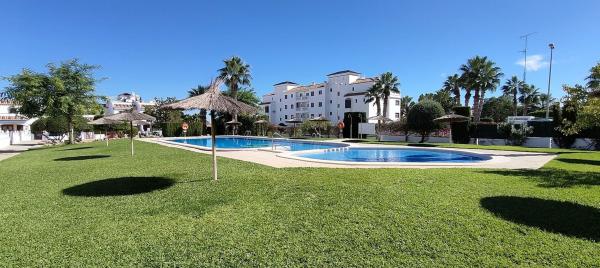 Продажа квартиры на Piso en Calle Rigoletto, 1, Villamartín, Orihuela, Ориуэла
thumbnail 2