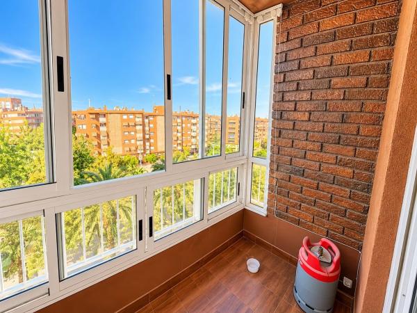 Venta de piso en Piso en Avenida Periodista Rodolfo de Salazar, Carolinas Altas, Alicante / Alacant, Alicante / Alacant
thumbnail 2