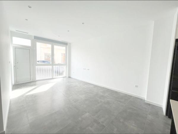 Продажа квартиры на Piso en Monforte del Cid, Монфорте-дель-Сид
thumbnail 2