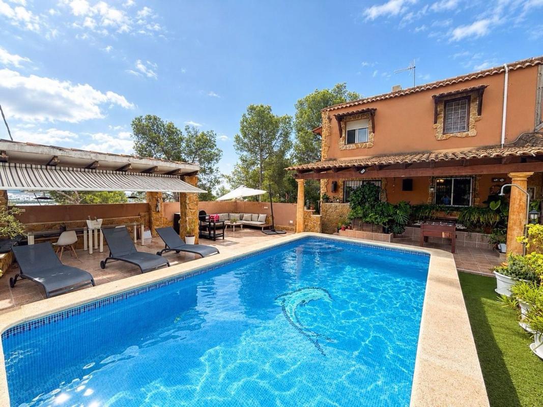 Sale of independent chalet in Casa o chalet en Jacarilla, Jacarilla
photo 1
