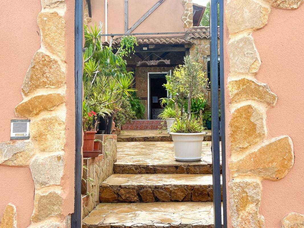 Sale of independent chalet in Casa o chalet en Jacarilla, Jacarilla
photo 3