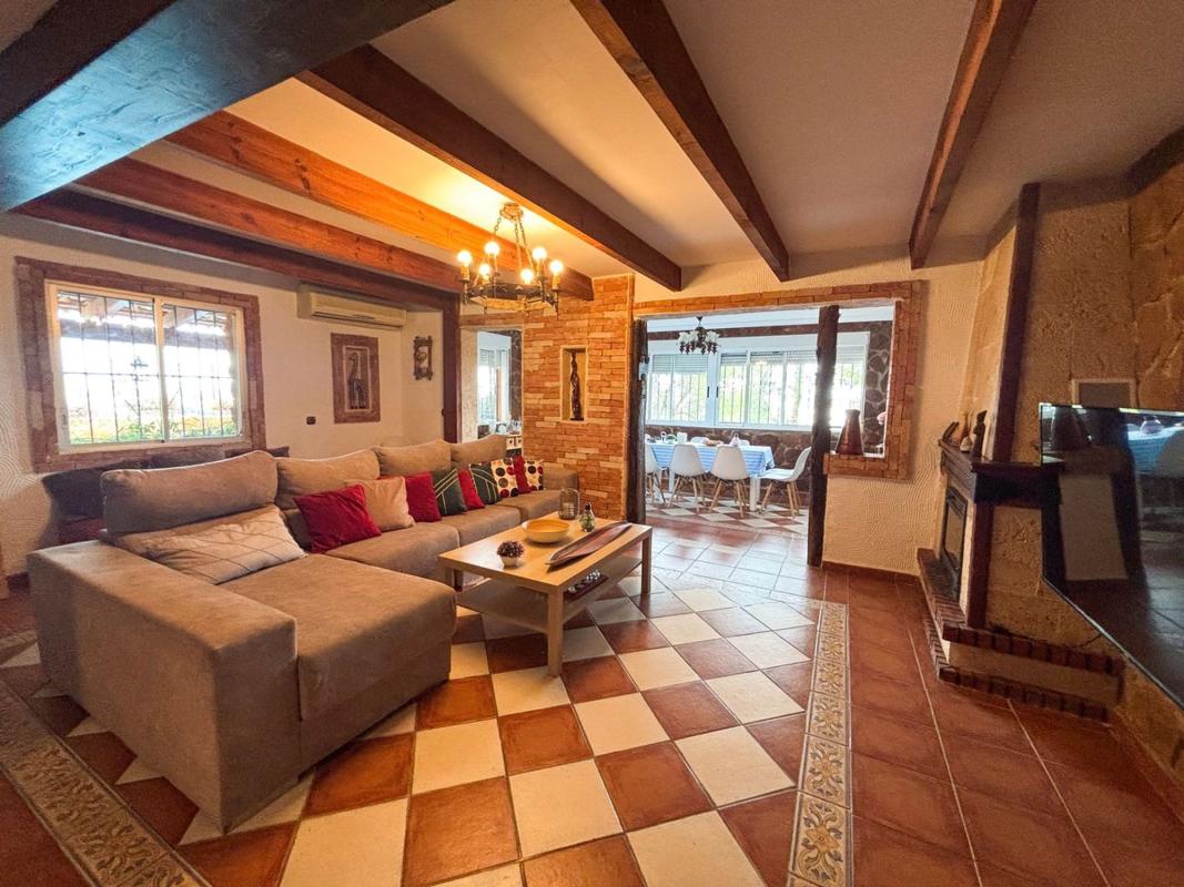 Sale of independent chalet in Casa o chalet en Jacarilla, Jacarilla
photo 4