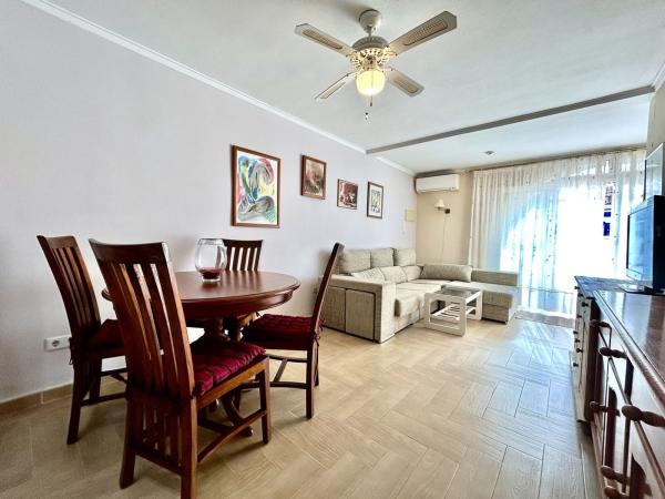 Частный шале на продаже в  Casa o chalet en La Siesta - El Salado - Torreta, Torrevieja, Торревьеха photo 4