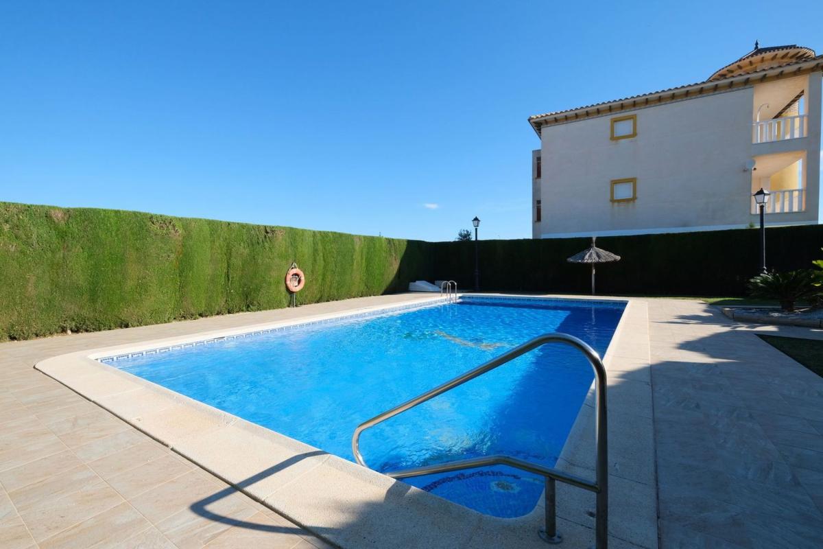 Sale of apartment in Piso en Monte Zenia, Orihuela, Orihuela
photo 1
