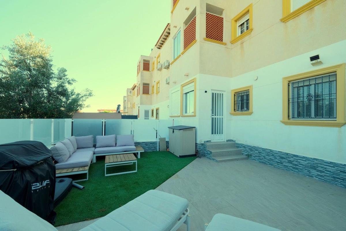 Sale of apartment in Piso en Monte Zenia, Orihuela, Orihuela
photo 3
