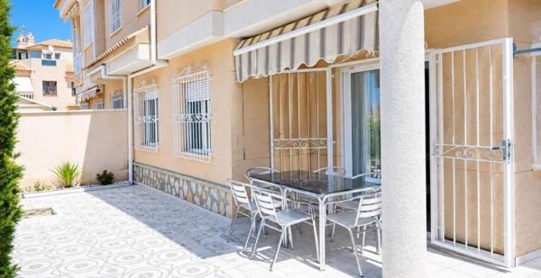 Sale of flat in Piso en Calle Itaca, Torreblanca, Torrevieja, Torrevieja
 photo 3