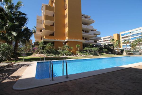Sprzedaż mieszkania w Piso en Calle Mar Rizada, 1, Punta Prima, Torrevieja, Torrevieja
thumbnail 2