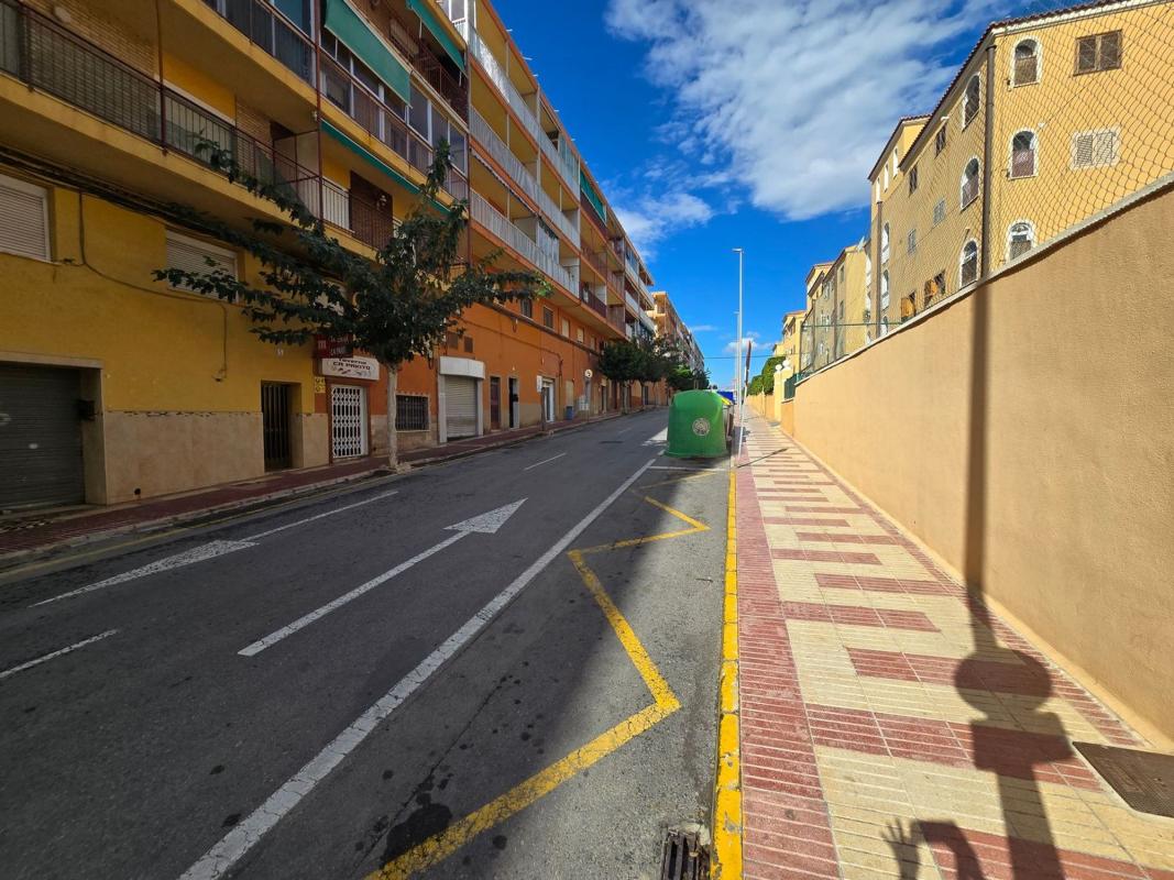 Sprzedaż mieszkania w Piso en Calle Ruperto Chapí, Campello Playa, El Campello, El Campello
photo 1