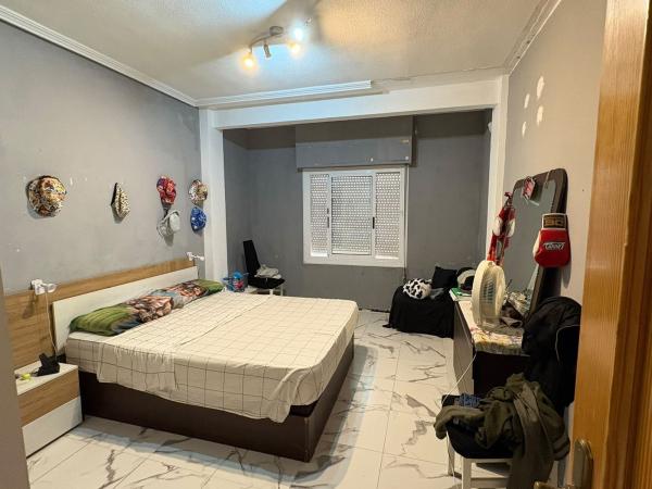 Sale of flat in Piso en San Bernardo, Alcalde Felipe Mallol, San Vicente del Raspeig, San Vicente del Raspeig
thumbnail 2