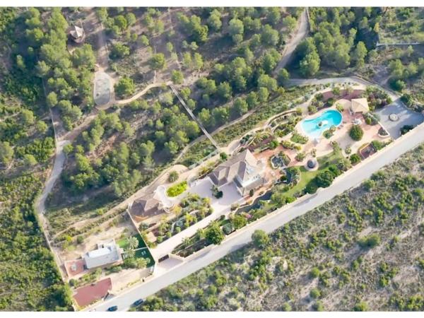 Independent chalet for sale in Casa o chalet en Coloma, La Nucia, La Nucia
thumbnail 2
