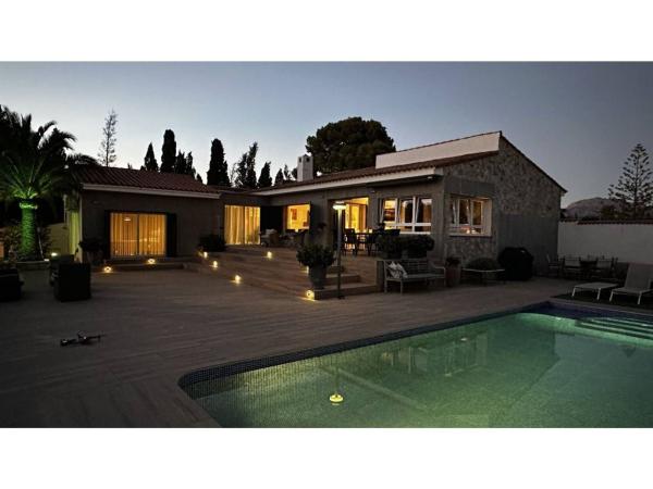 Chalet independiente en venta en Casa o chalet en Barranco Hondo, La Nucia, La Nucia
thumbnail 2