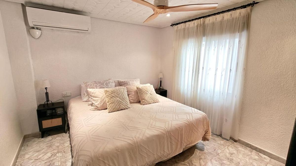 Venta de piso en Piso en Reina Victoria-Miguel Hernández, Elche / Elx, Elche / Elx
photo 5