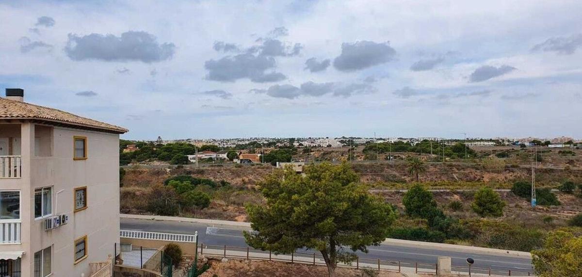 Sale of apartment in Piso en Cabo Roig, Orihuela, Orihuela
photo 4