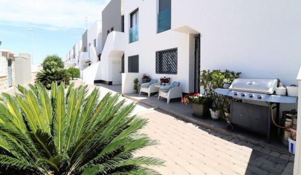 Sale of flat in Piso en La Zenia, Orihuela, Orihuela
thumbnail 2