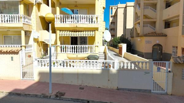 Chalet pareado en Urbanizaciones, Guardamar del Segura photo 1