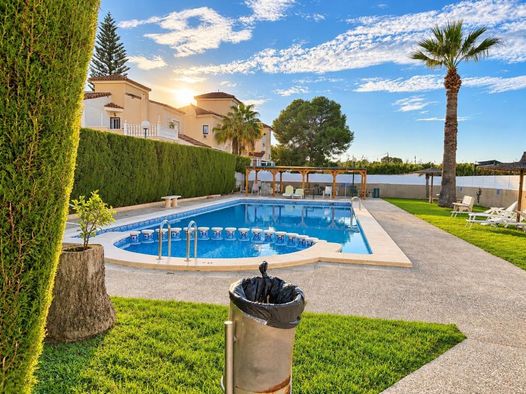 Sale of independent chalet in Casa o chalet en Algorfa, Algorfa
photo 2