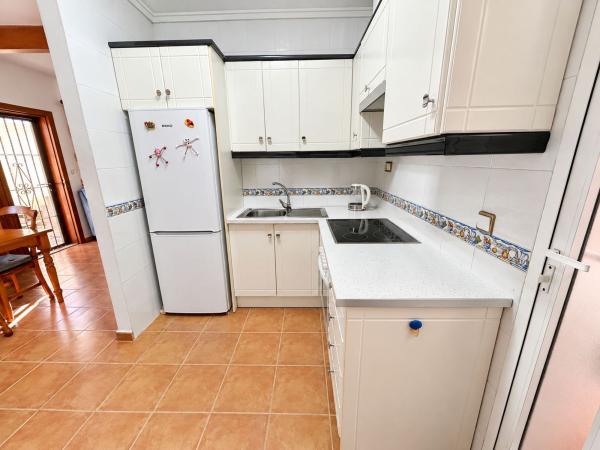 Частный шале на продаже в  Casa o chalet en Algorfa, Алгорфа photo 4