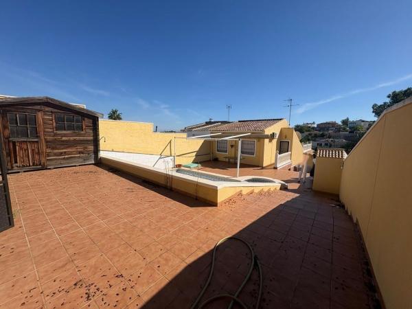 Casa o chalet independiente en Zona Lago - Los Almendros, Orihuela photo 3