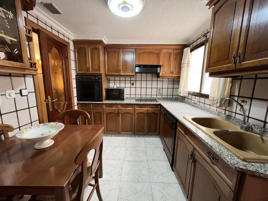 Продажа квартиры на Piso en Calle Padre Manjón, 10, Plaza de Toros - Avenida Chapí - Trinquete, Elda, Эльда
photo 1