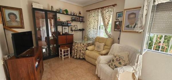 Chalet adosado en Calle Roberto Koch, 36, Zona los Frutales, Torrevieja thumbnail 3