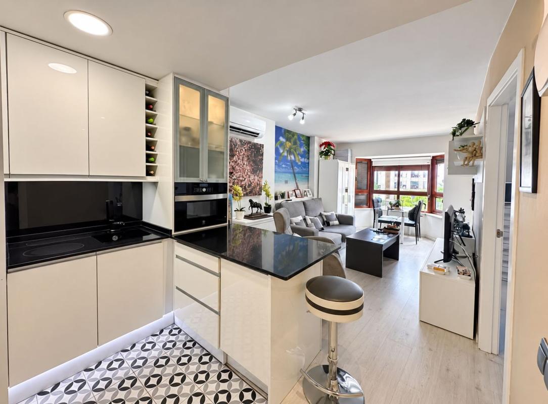 Venta de piso en Piso en Zona Rincón Alto, Benidorm, Benidorm
photo 1
