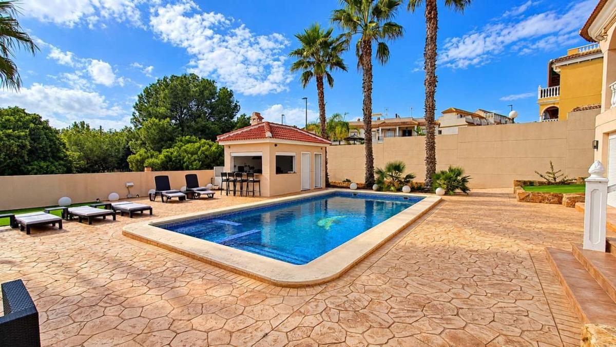 Sprzedaż niezależnego domku jednorodzinnego w  Casa o chalet en Calle Antonio Machado, Algorfa, Algorfa photo 2