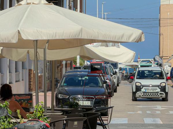 Venta de piso en Piso en Gaspar Perrelló, Torrevieja, Torrevieja
 photo 2