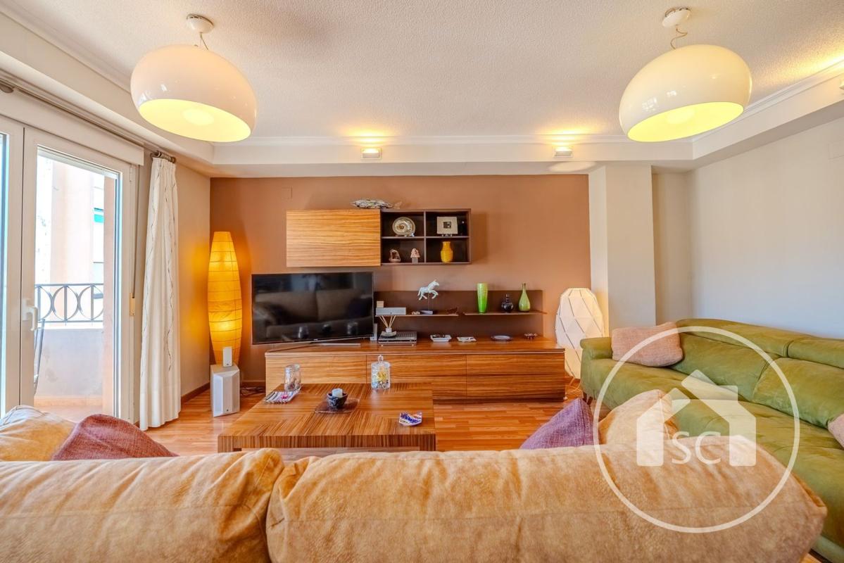 Sale of apartment in Piso en Plaza Castelar - Mercado Central, Elda, Elda
photo 2