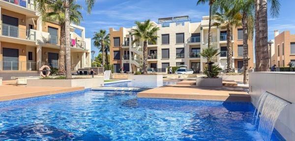 Sprzedaż mieszkania w Piso en Calle Turquesa, 25, La Zenia, Orihuela, Orihuela
thumbnail 3