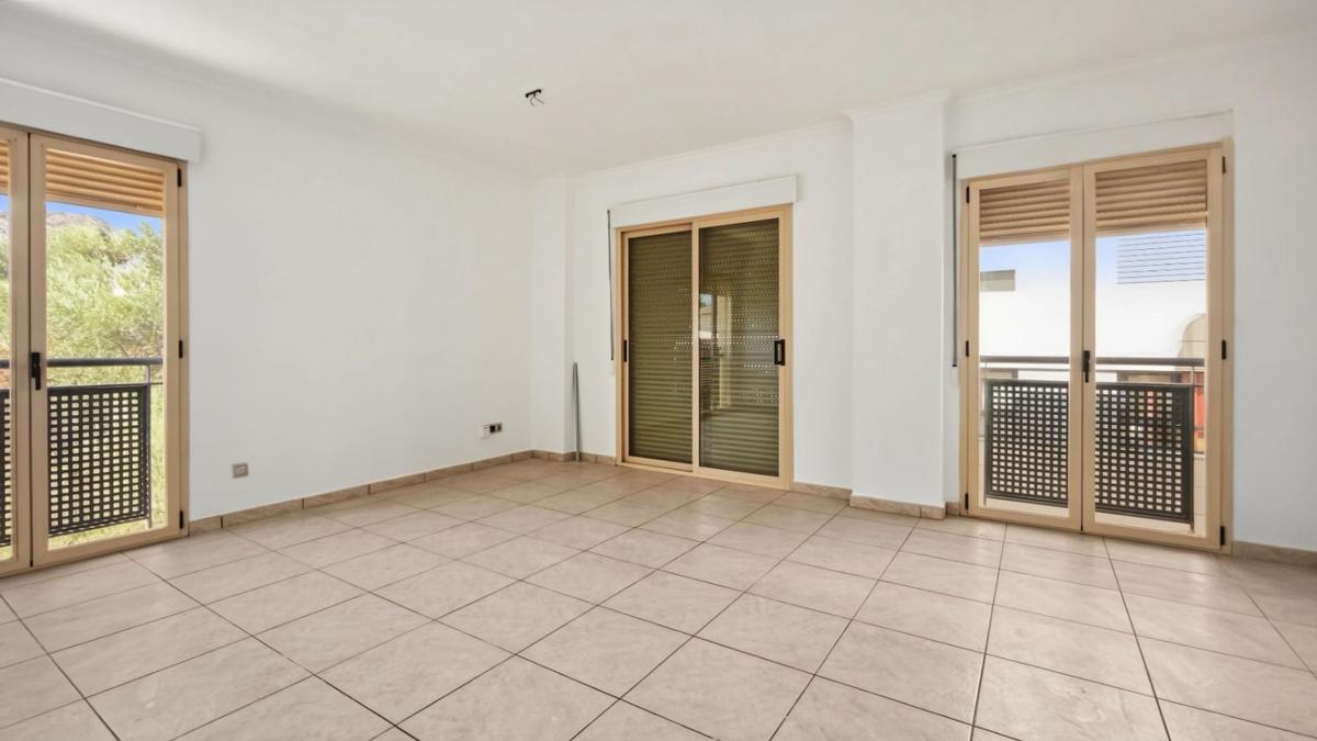 Продажа квартиры на Piso en Centro, Pedreguer, Педрегер
photo 1