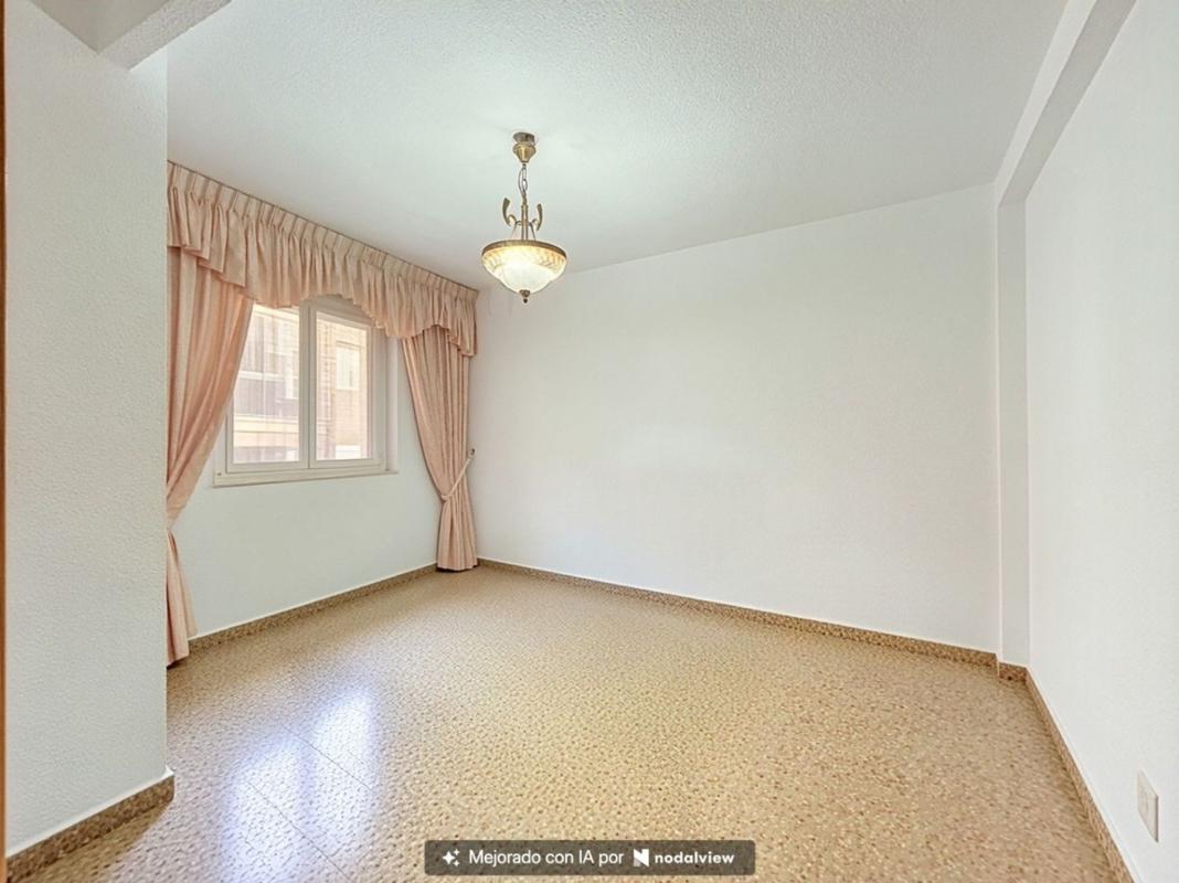 Продажа квартиры на Piso en Centro Urbano, Benidorm, Бенидорм
 photo 5