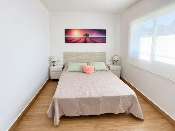 Chalet adosado en Cartagineses-Bal, 25 -d, Los Balcones - Los Altos del Edén, Torrevieja thumbnail 3