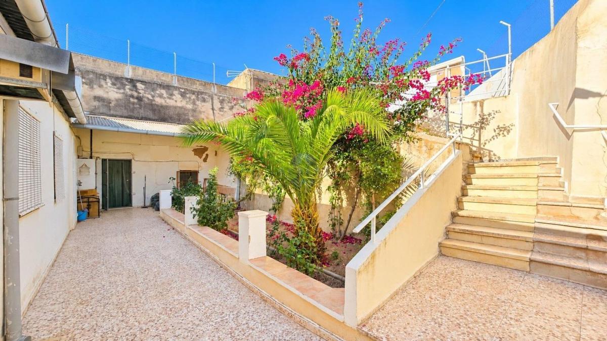 Properties for sale and rent in Spain photo 1
