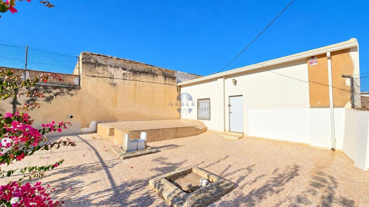 Properties for sale and rent in Spain photo 4